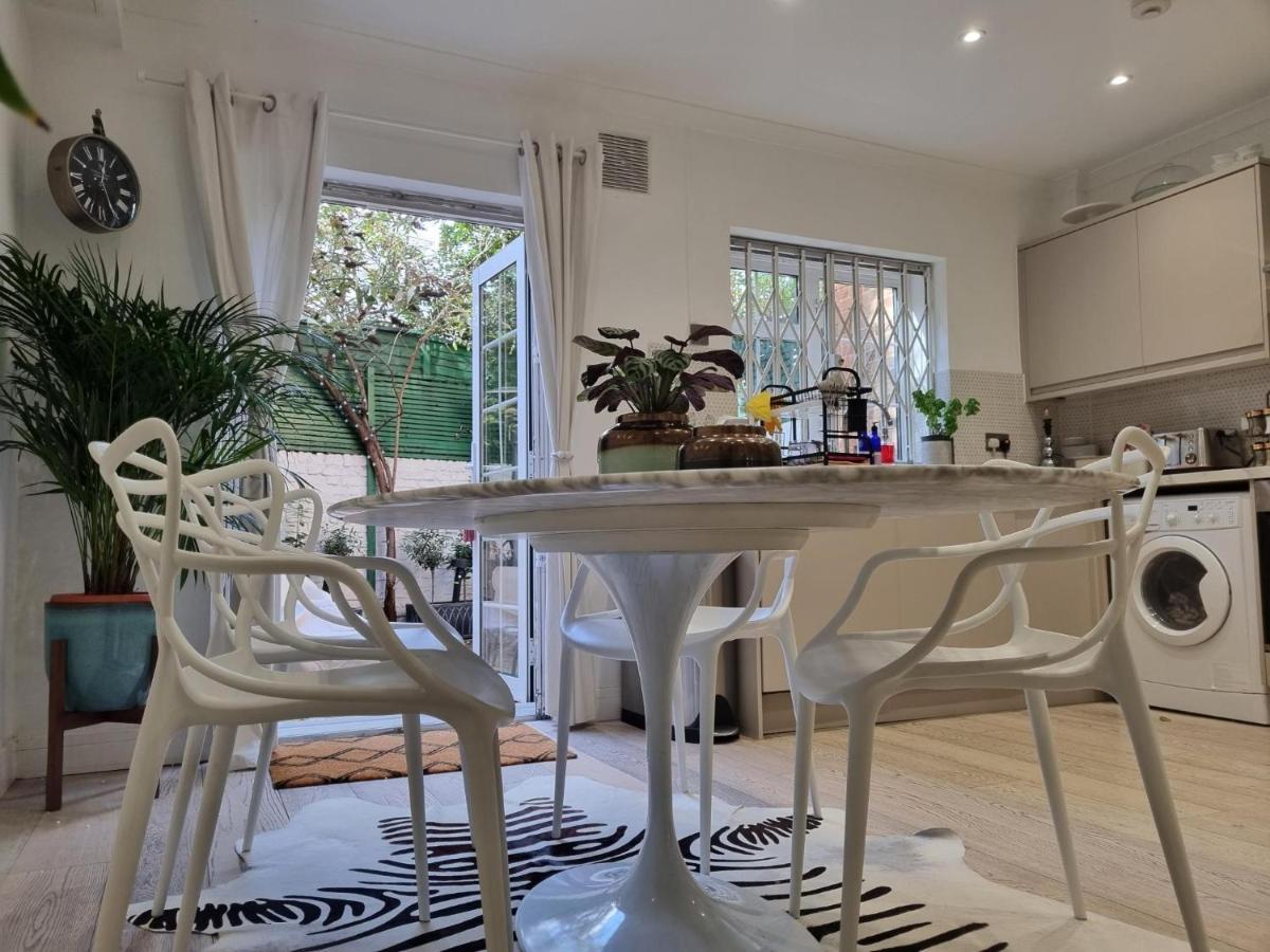 Live Like A Celebrity On Millionaire's Row Gazde/Camere de închiriat Londra
