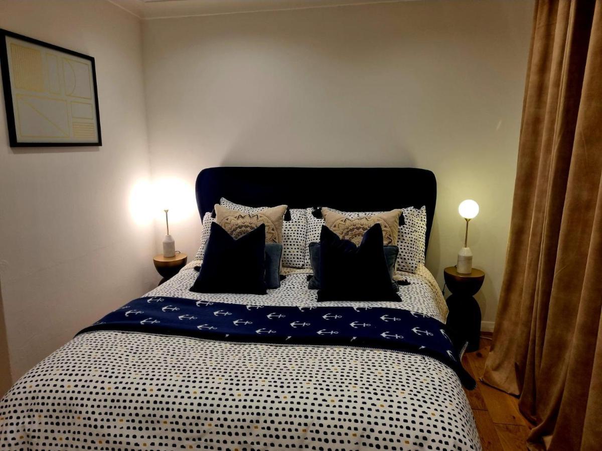 Live Like A Celebrity On Millionaire's Row Gazde/Camere de închiriat